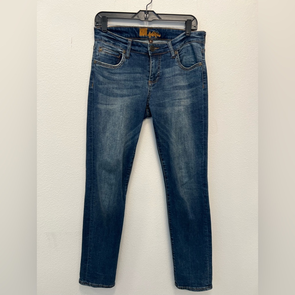 Kut from the Kloth Jeans • Size 4 • Dianna Skinny • Dark Blue Wash • Mid-rise